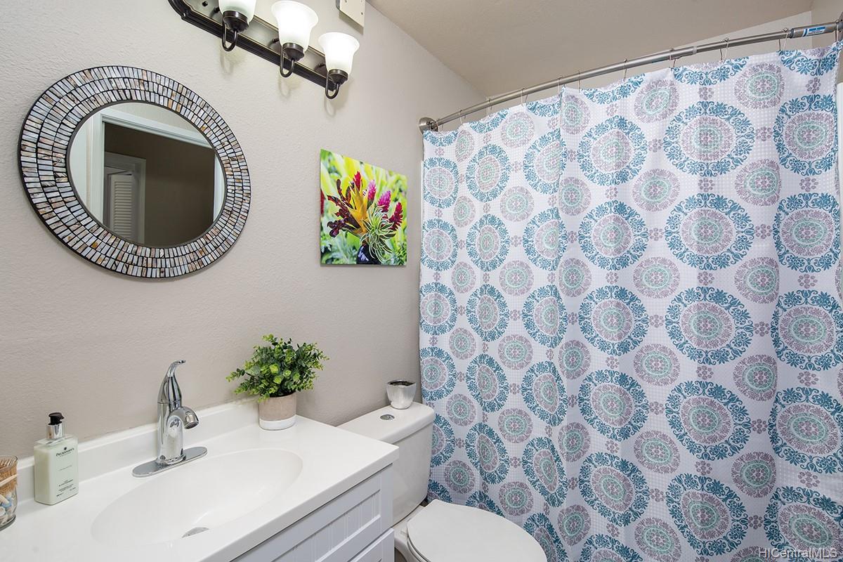 91-1040 Puamaeole Street  Unit 13A