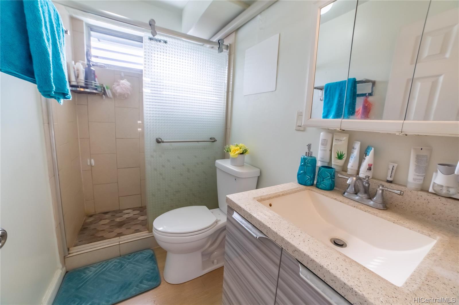 908 University Avenue  Unit A202