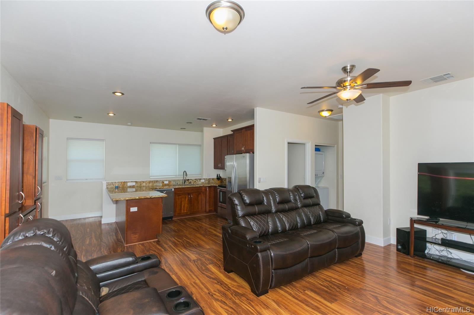 87-1720 Farrington Highway  Unit 4