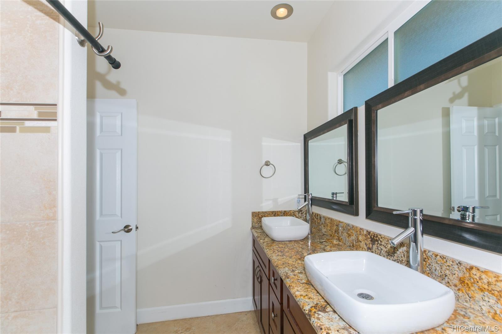 87-1720 Farrington Highway  Unit 4