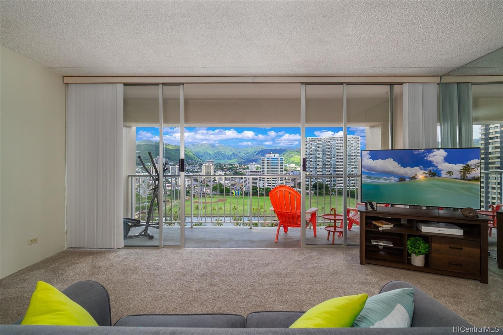 430 keoniana Street  Unit 1307