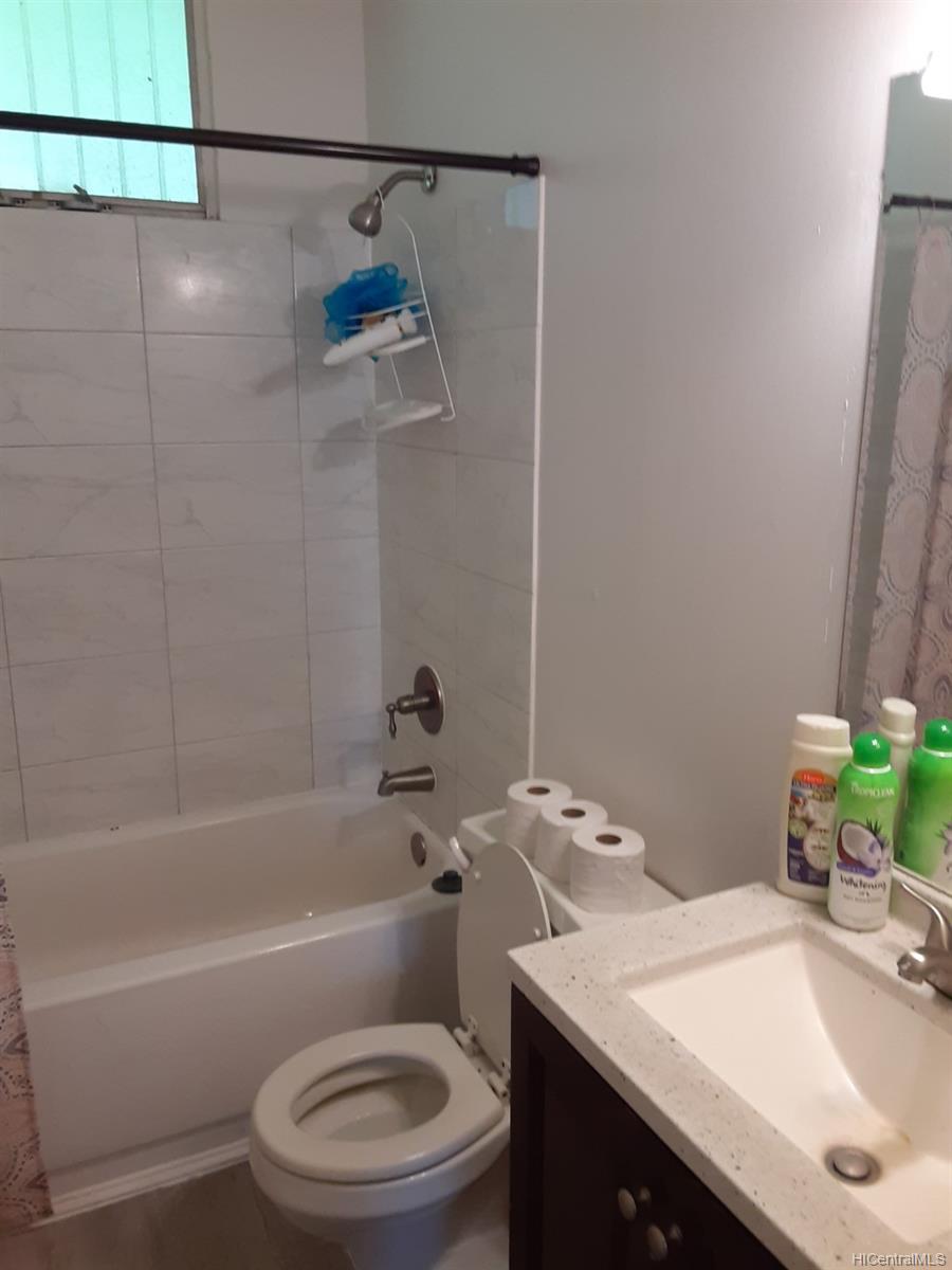 95-2055 Waikalani Place  Unit #b207