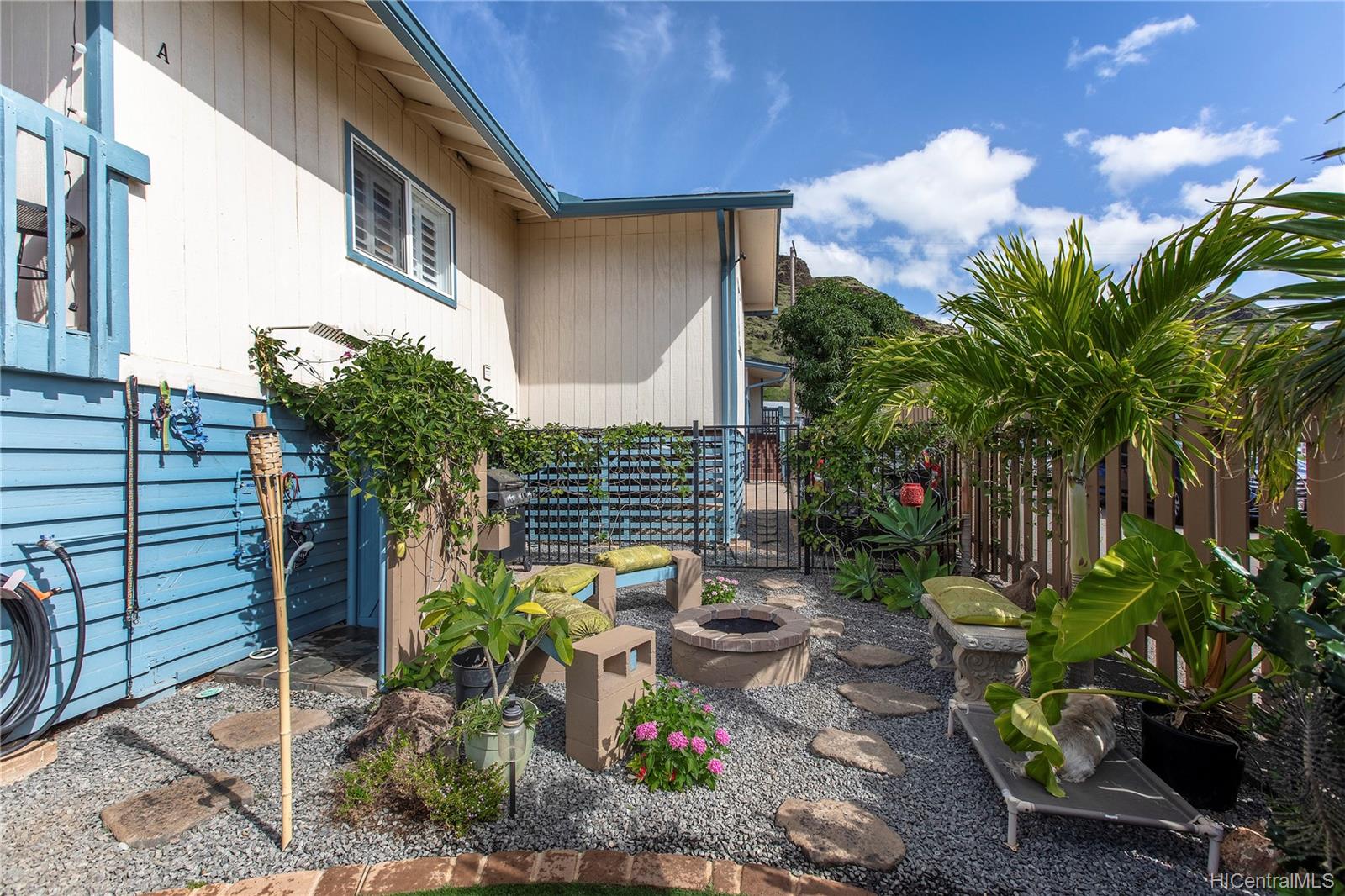 87-1423 Akowai Road
