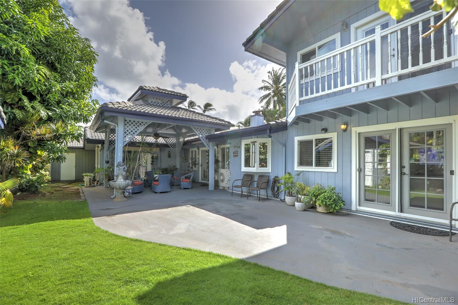 6 N Kalaheo Avenue