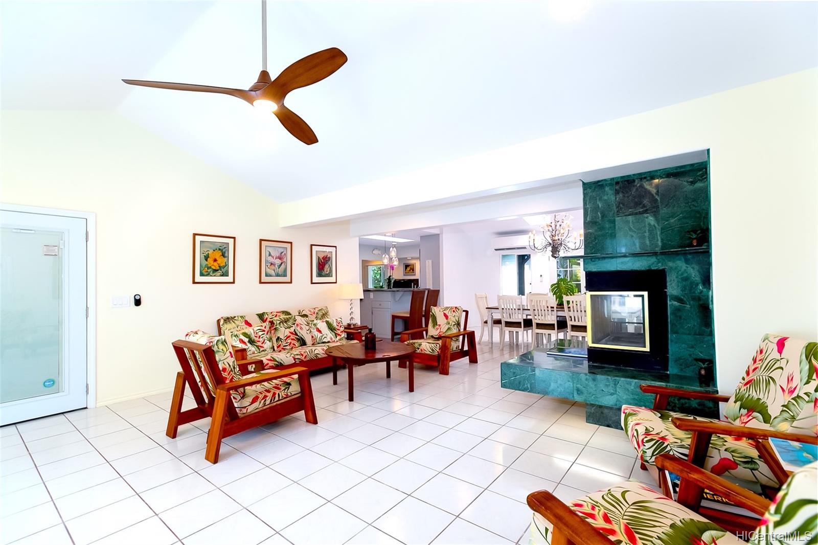 6 N Kalaheo Avenue