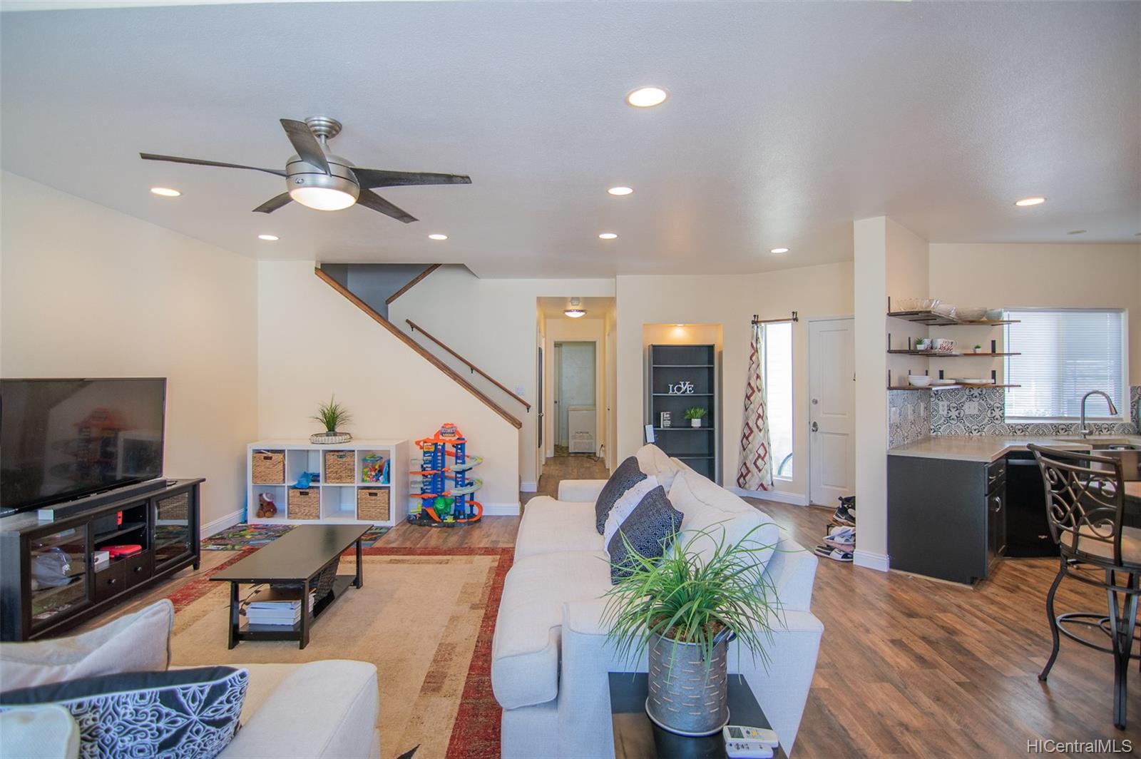 91-957 Laaulu Street  Unit 40 F