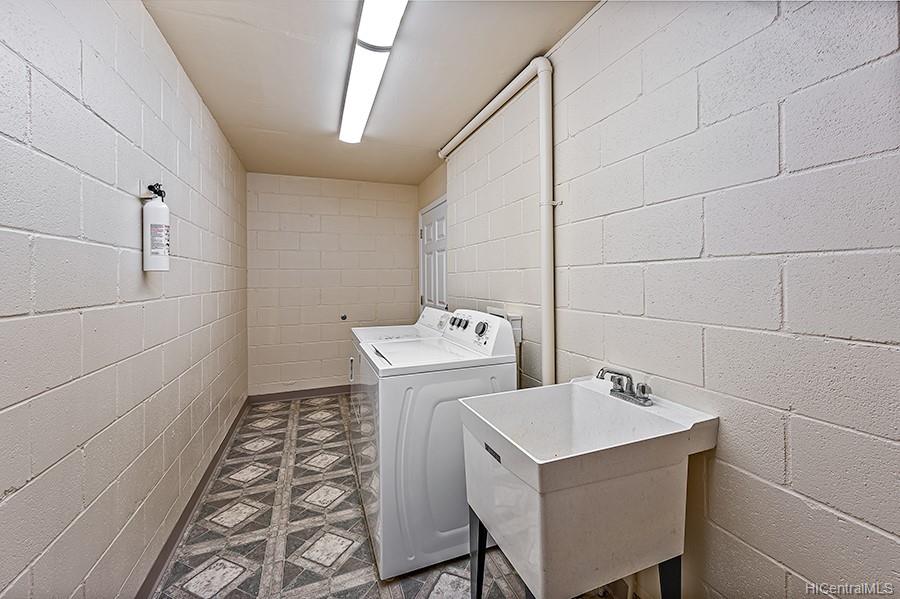 2047 10th Avenue  Unit C