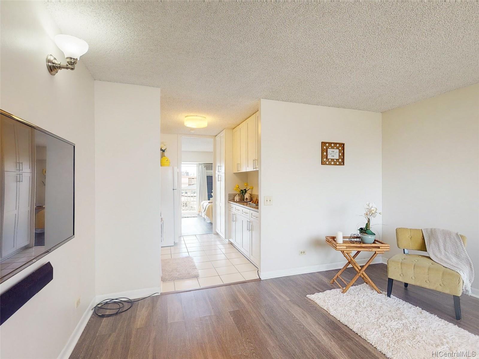 Westview Plaza 1516 Ward Avenue Unit 408 Honolulu HI 96822 sold on 03