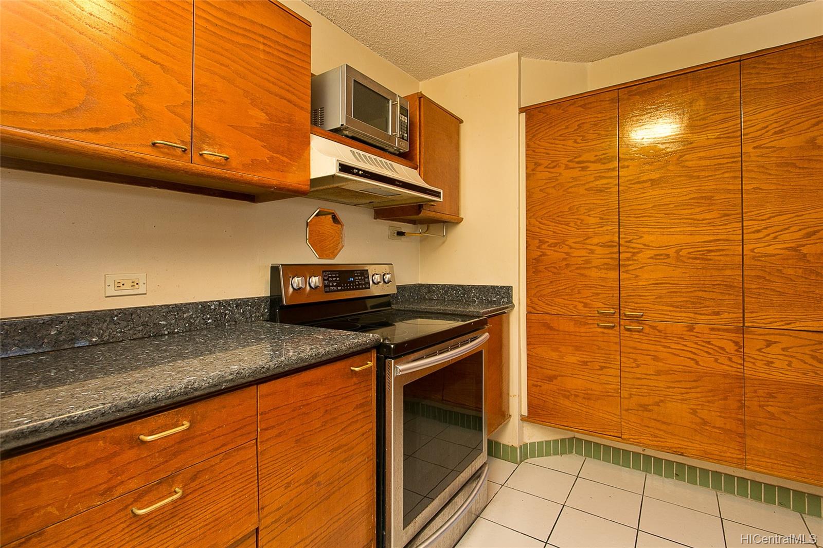 60 N Beretania Street  Unit 1704