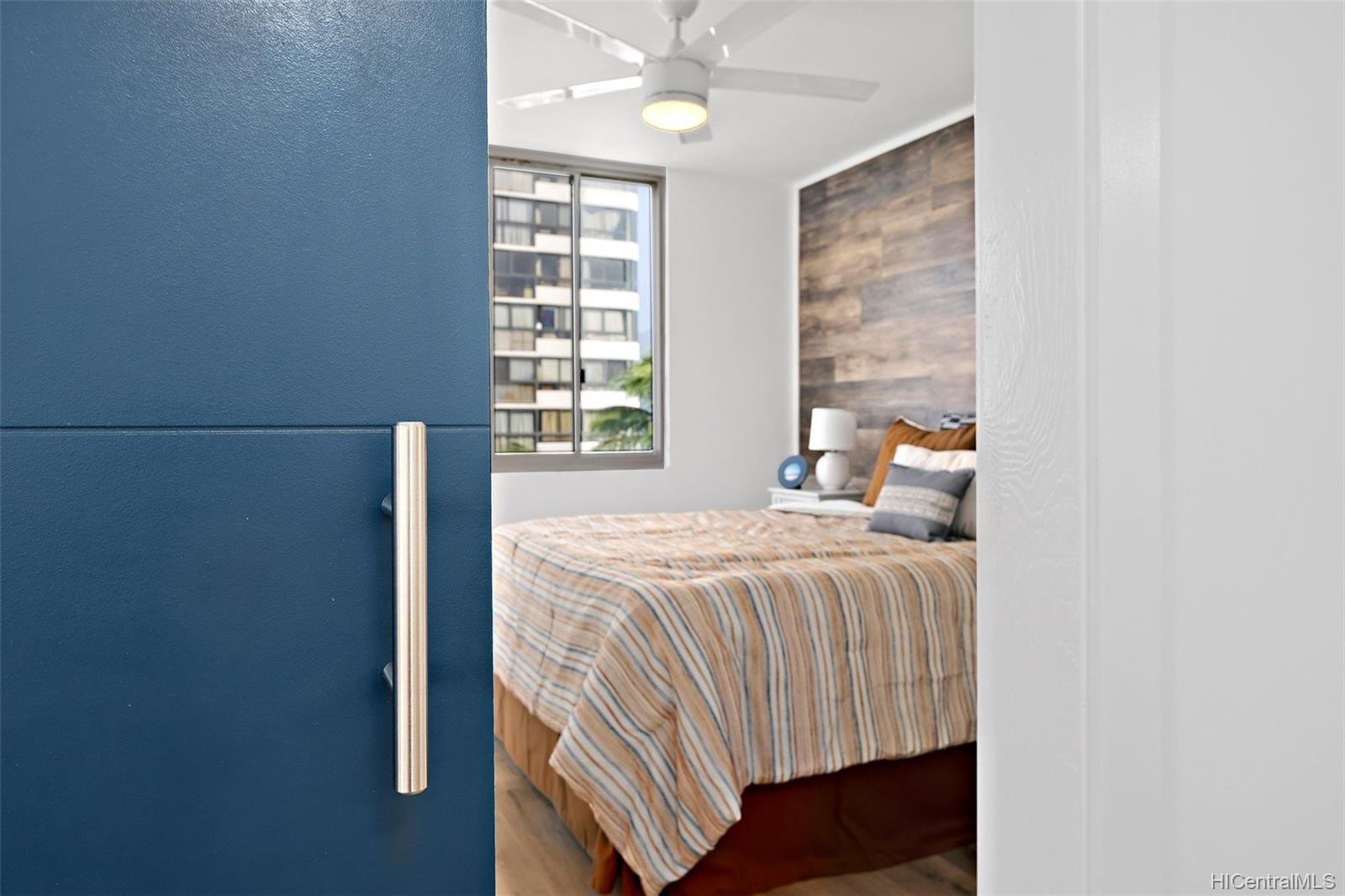 2740 Kuilei Street  Unit 706