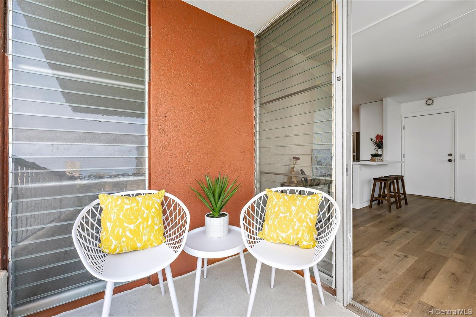2740 Kuilei Street  Unit 706