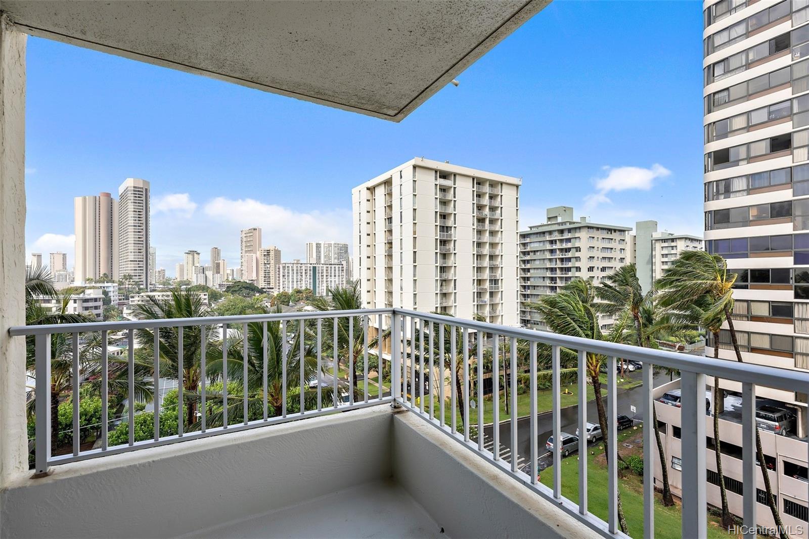 2740 Kuilei Street  Unit 706