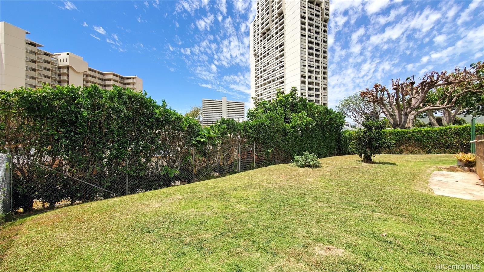 1245 Nehoa Street Honolulu HI 96822 sold on 05252021