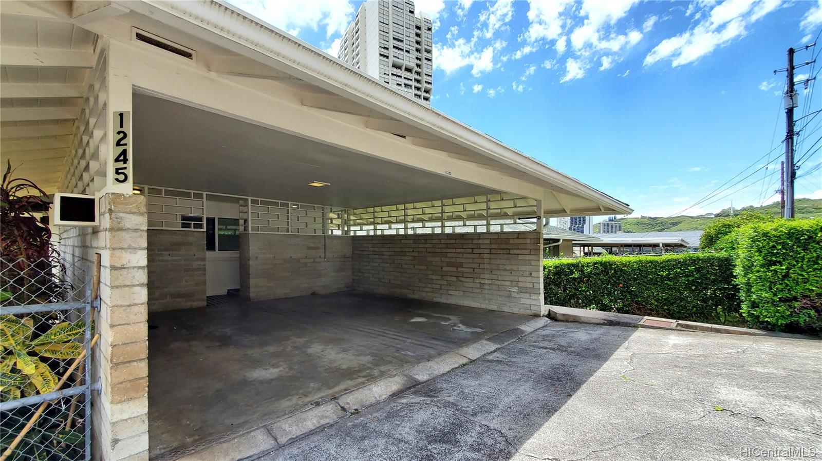 1245 Nehoa Street Honolulu HI 96822 sold on 05252021