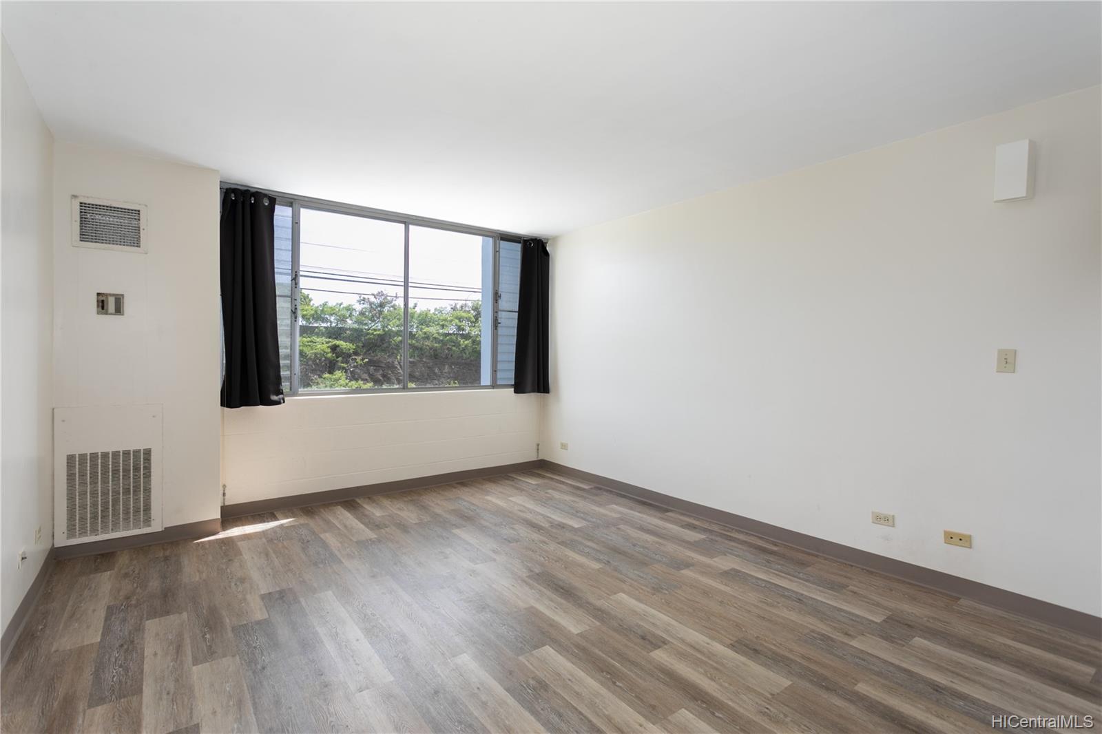 3045 Ala Napuaa Place  Unit 406