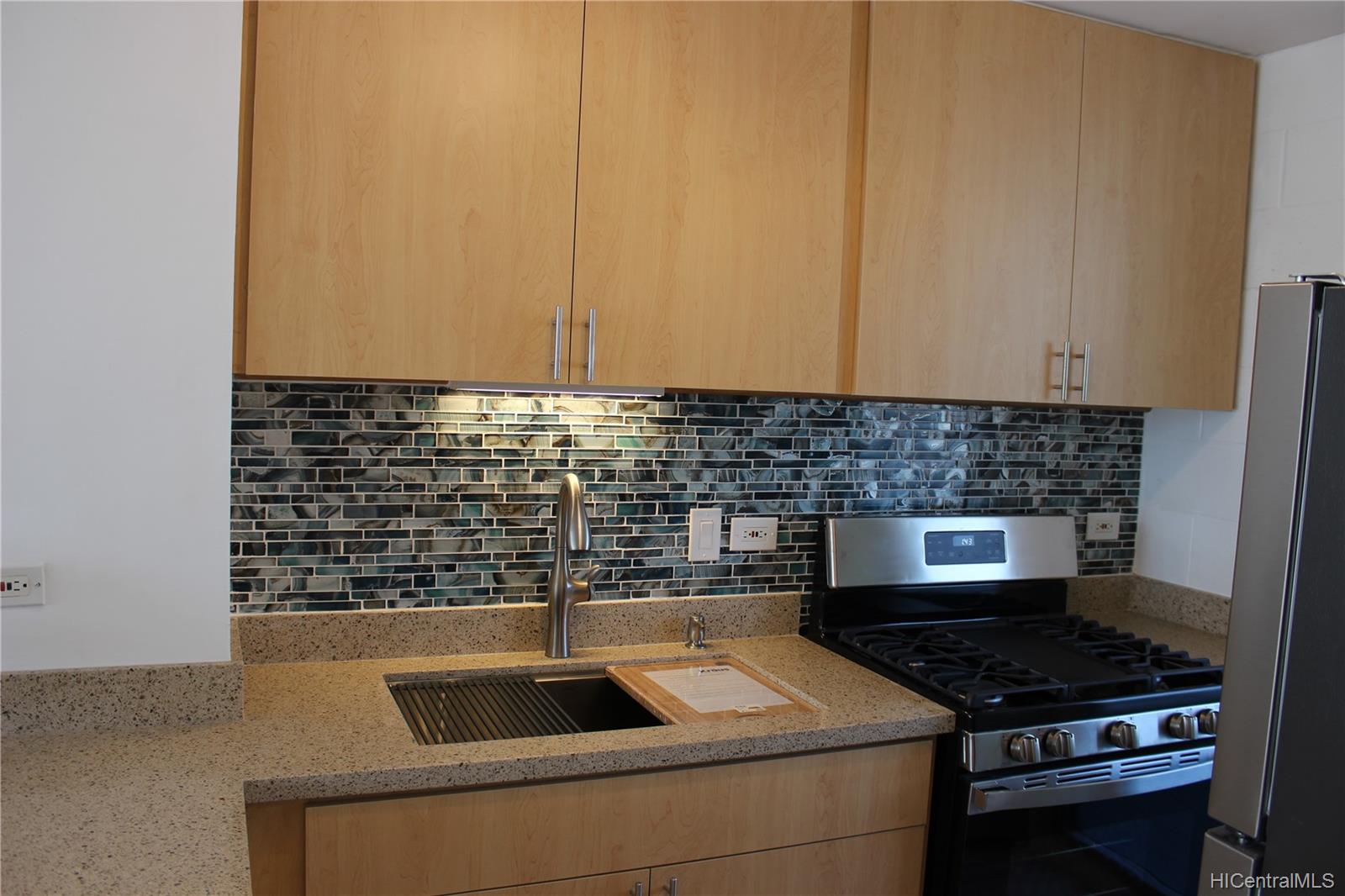 2630 Kapiolani Boulevard  Unit 802