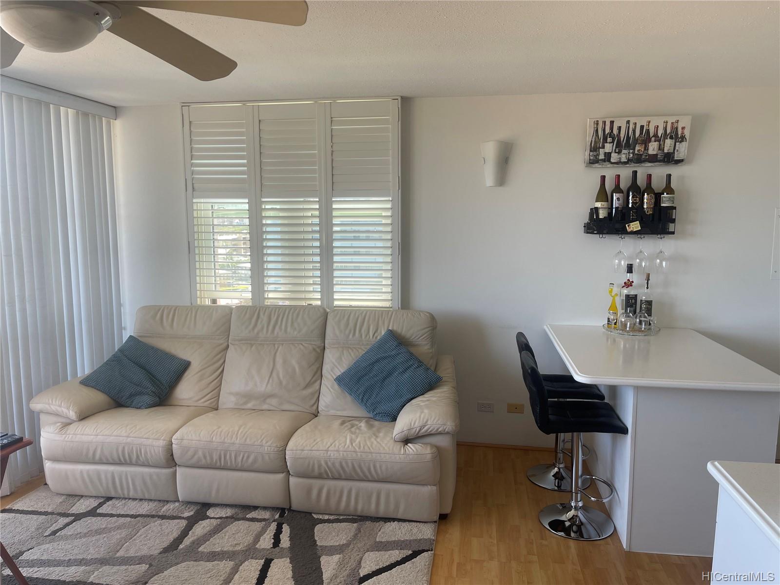 2754 Kuilei Street  Unit 704