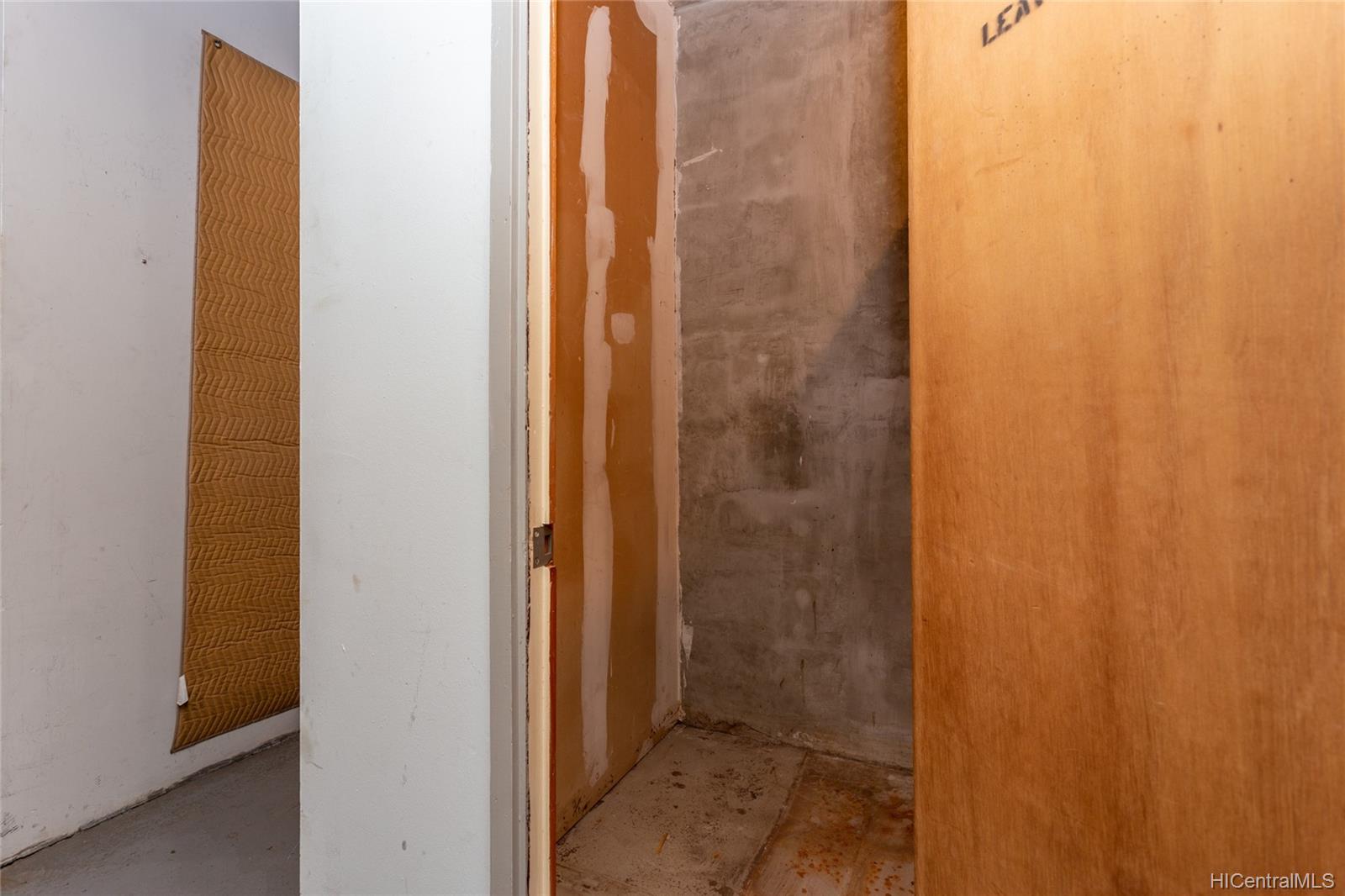 1325 Wilder Avenue  Unit 5 - Makai