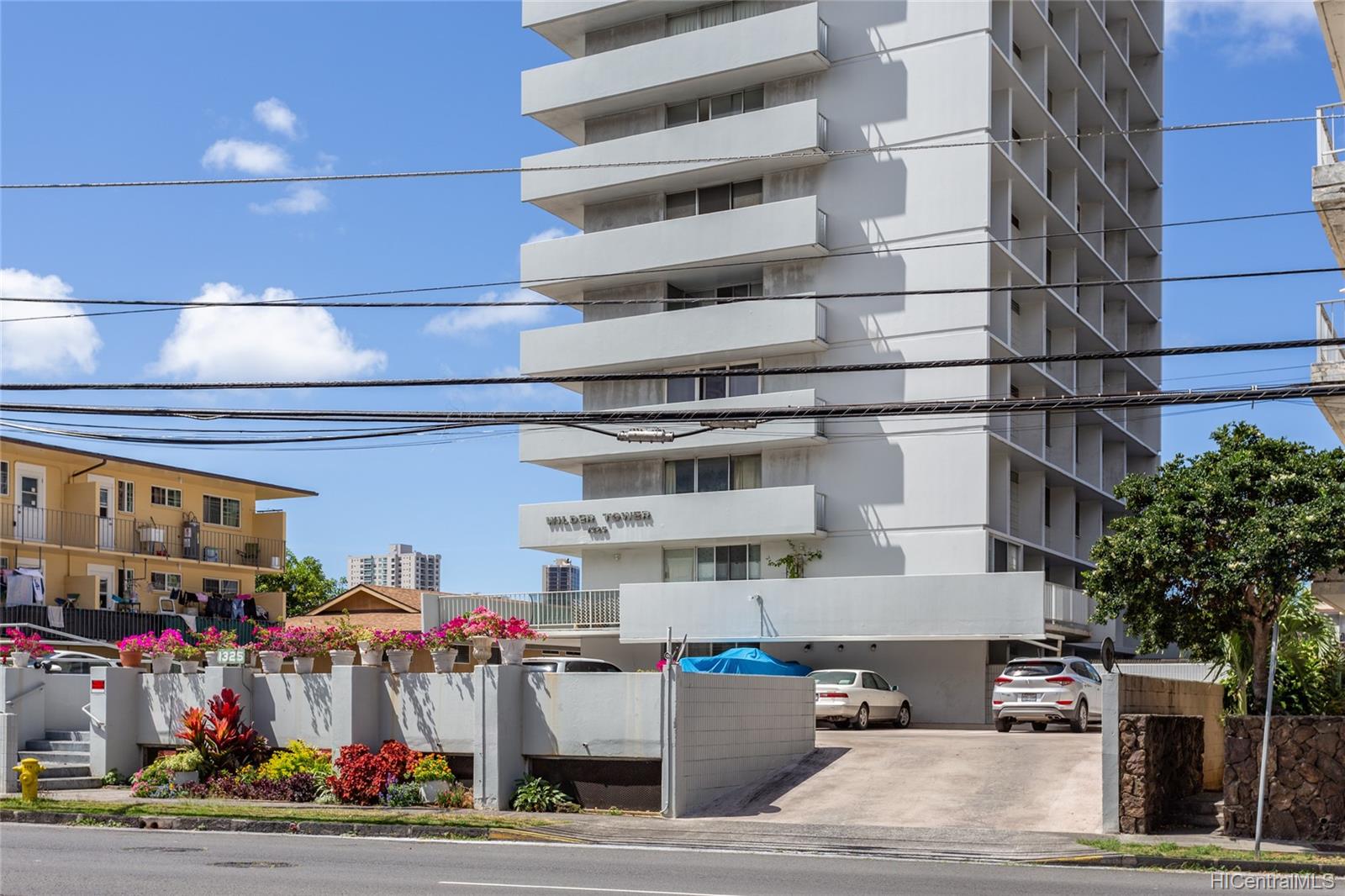 1325 Wilder Avenue  Unit 5 - Makai