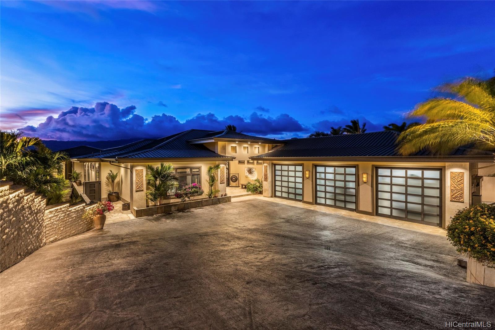 280 Poipu Drive