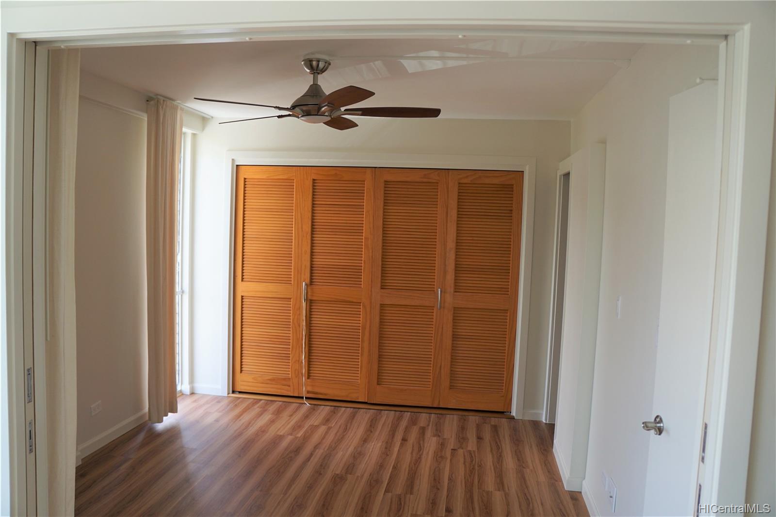 1617 Keeaumoku Street  Unit 703