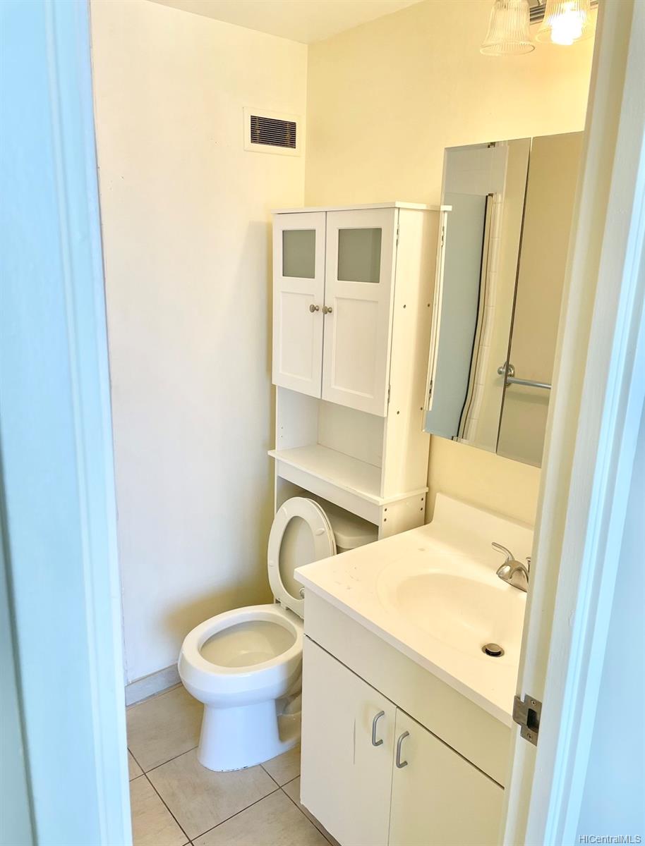 225 Queen Street  Unit 14A