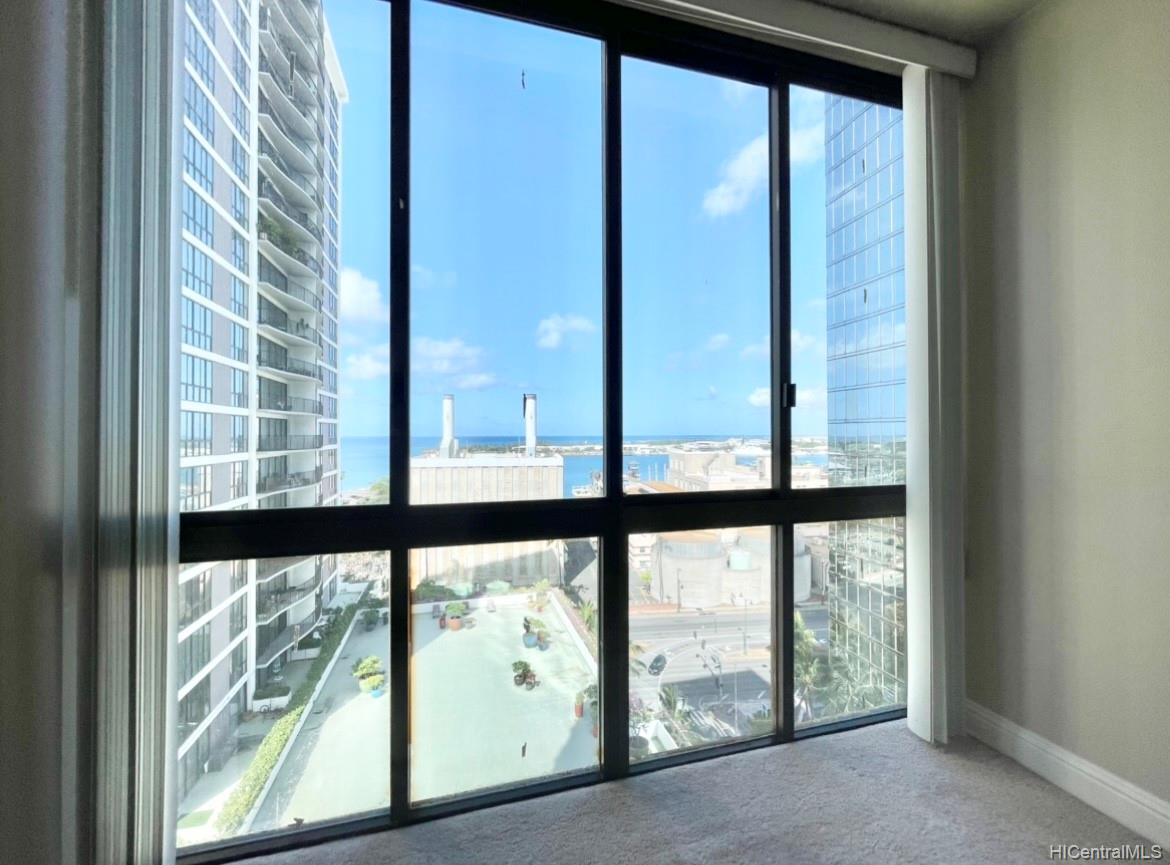 225 Queen Street  Unit 14A