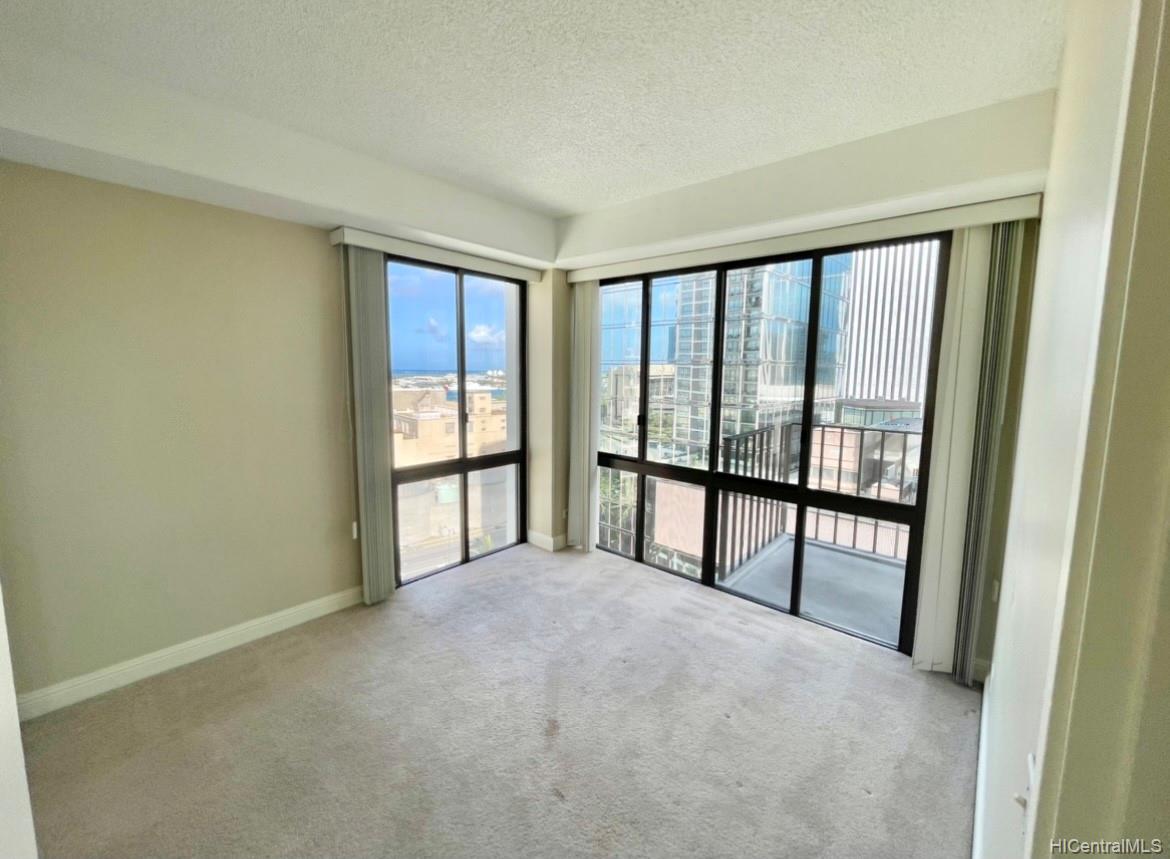 225 Queen Street  Unit 14A