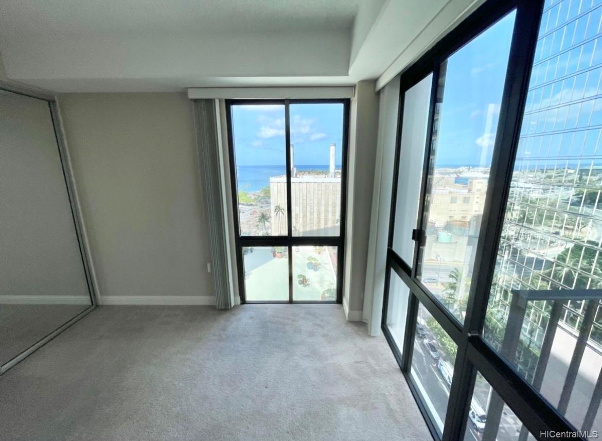 225 Queen Street  Unit 14A