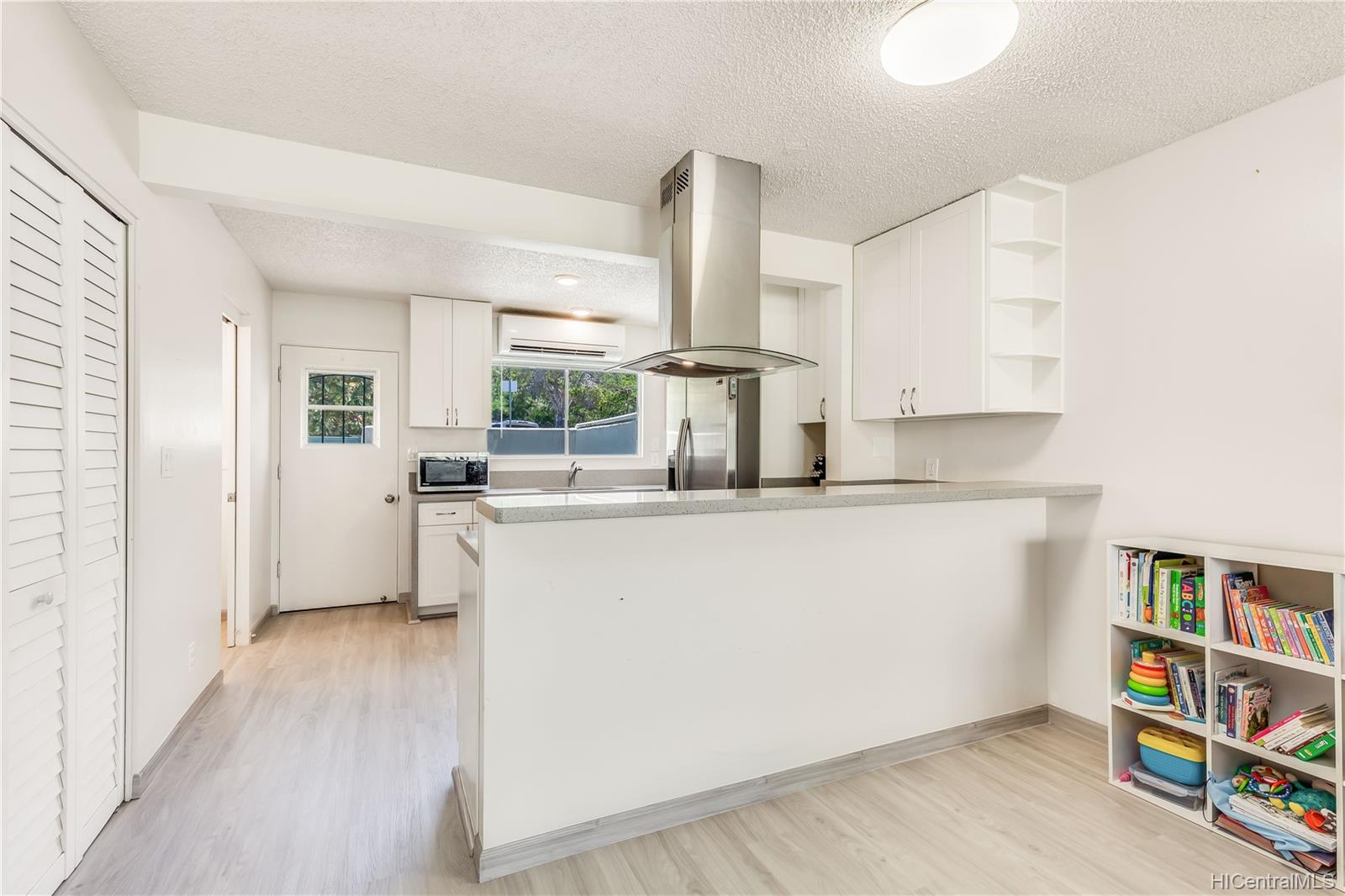 3182 Kuau Street  Unit 702