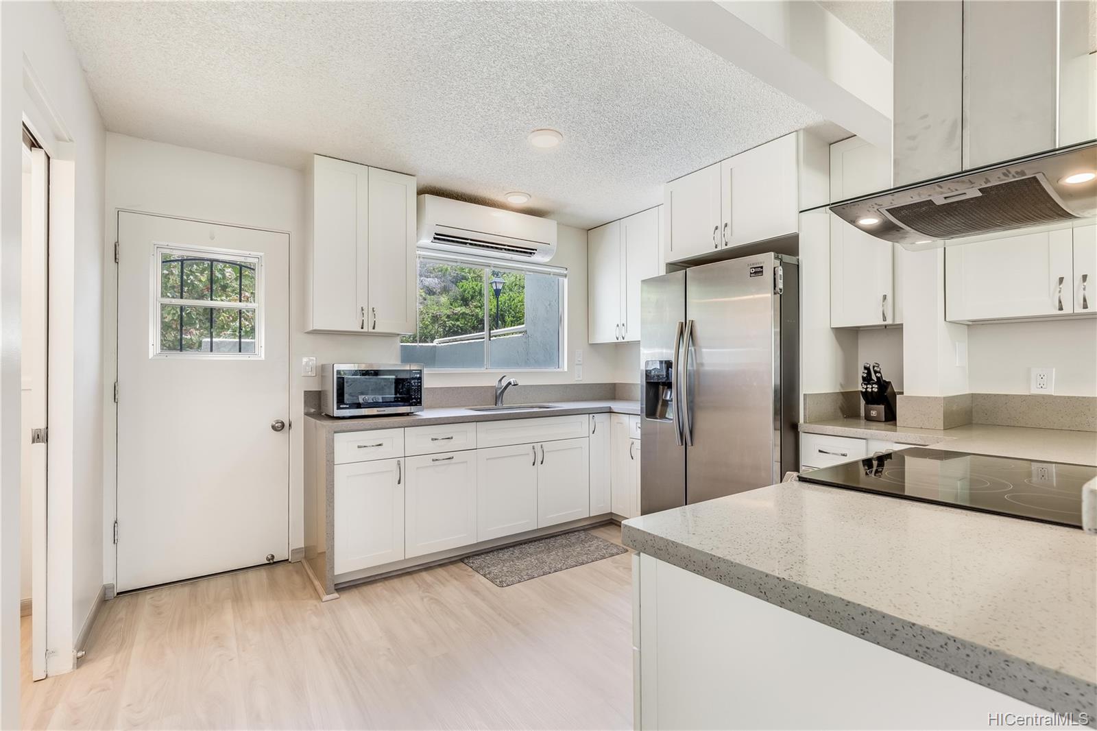 3182 Kuau Street  Unit 702