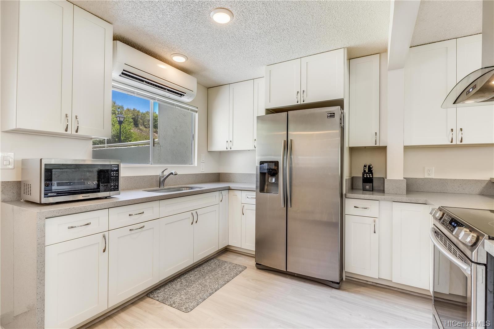 3182 Kuau Street  Unit 702