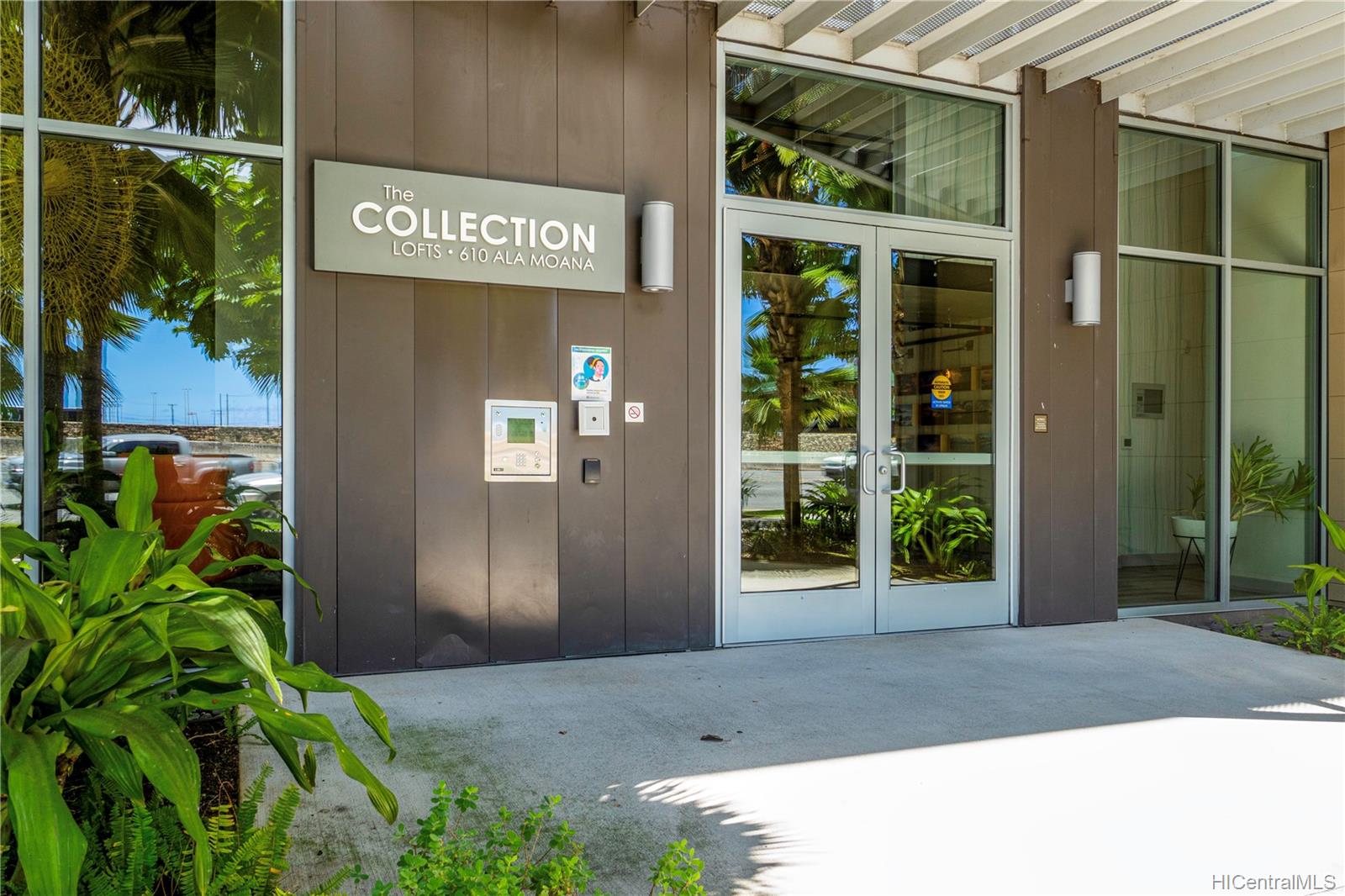 610 Ala Moana Boulevard  Unit M206