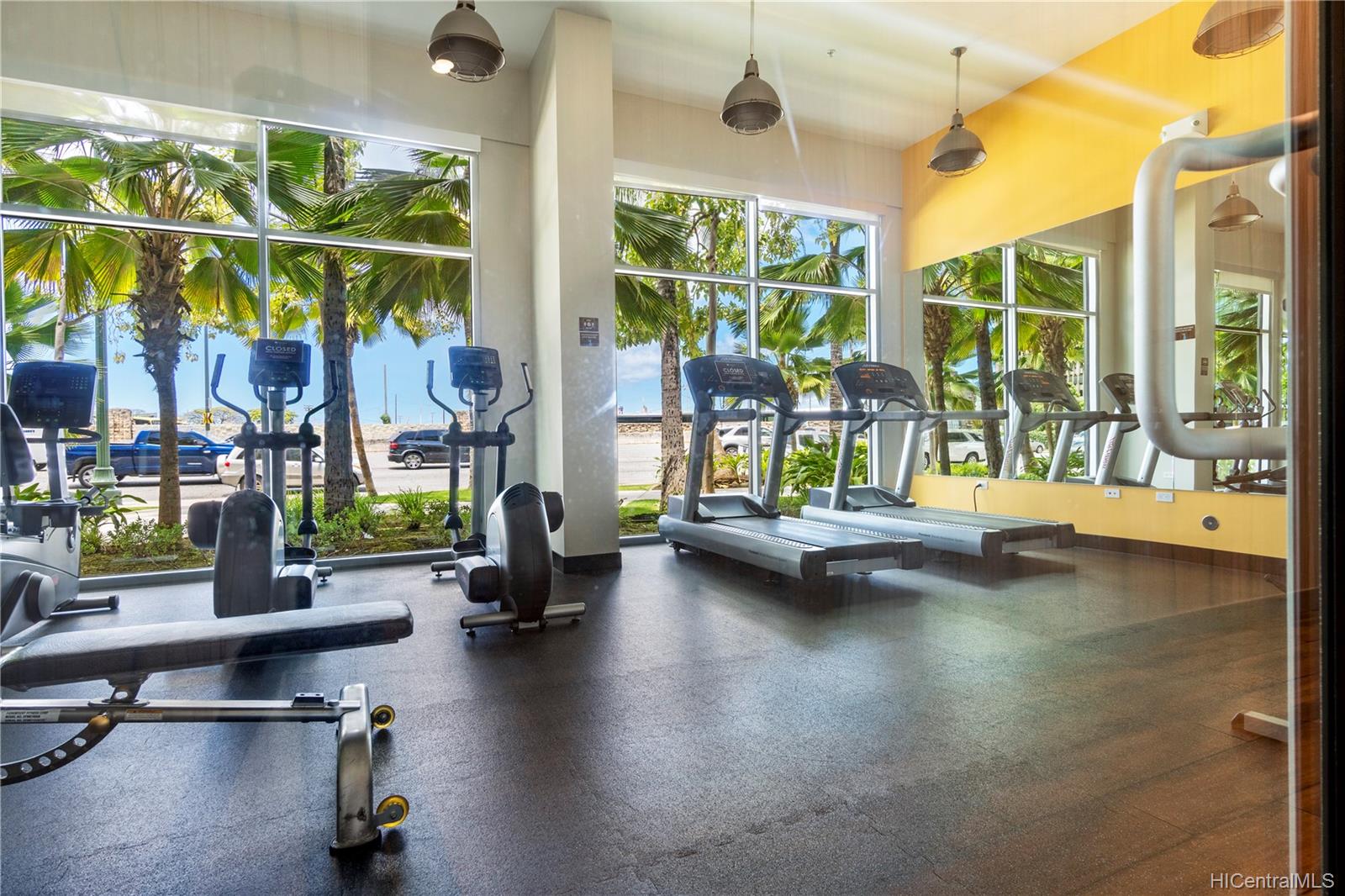 610 Ala Moana Boulevard  Unit M206