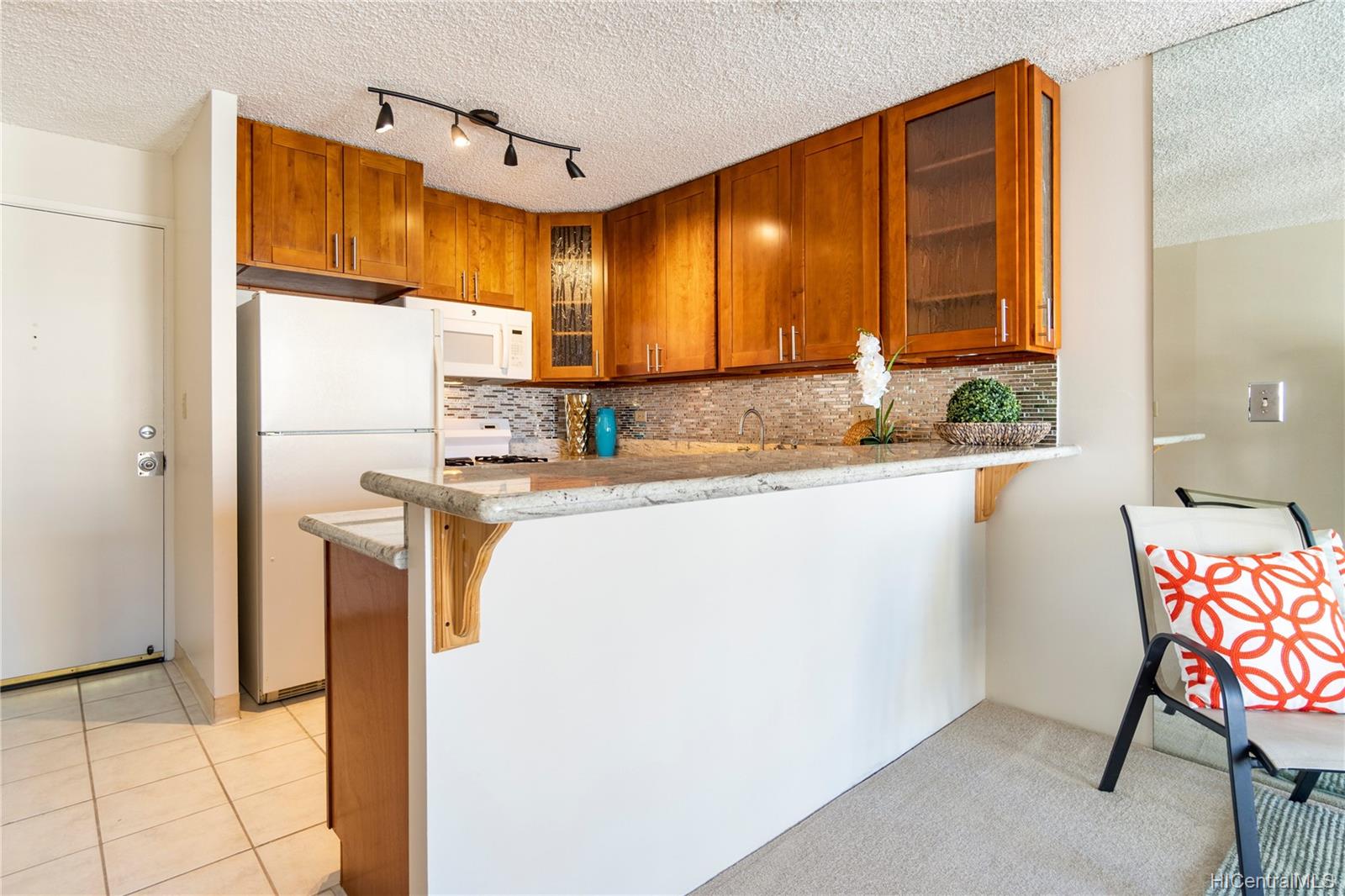 Waikiki Lanais 2452 Tusitala Street Unit 904 Honolulu HI 96815 sold on