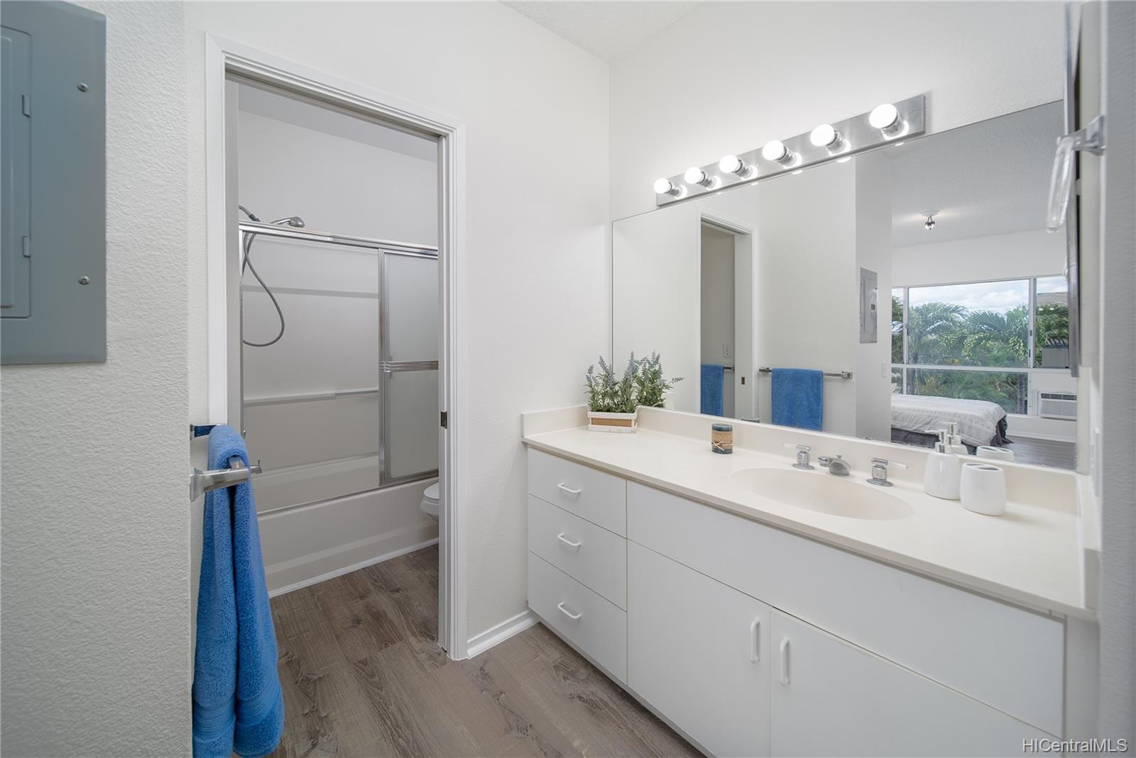 91-289 Hanapouli Circle  Unit 5J