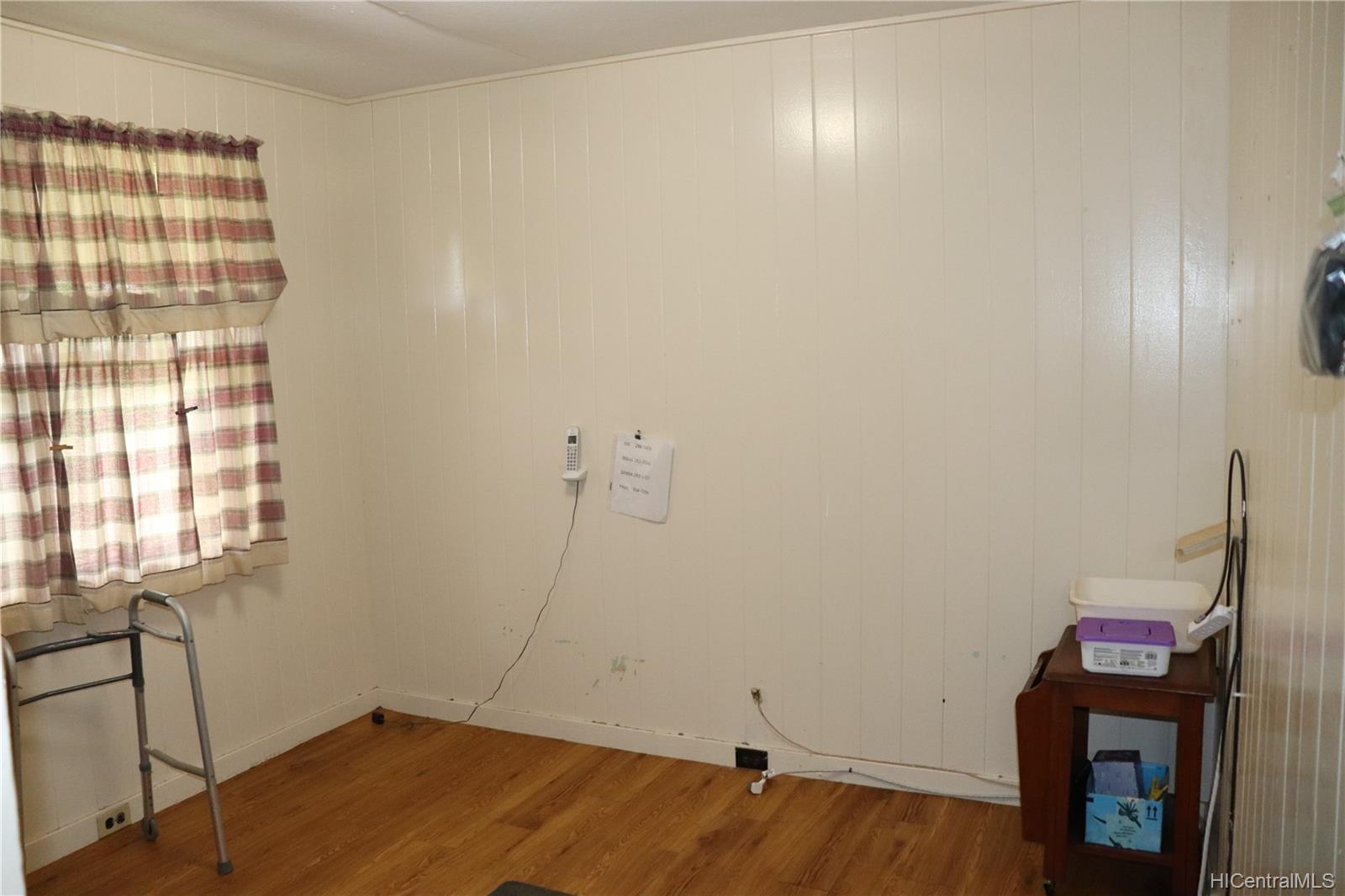Photo 6 of 6