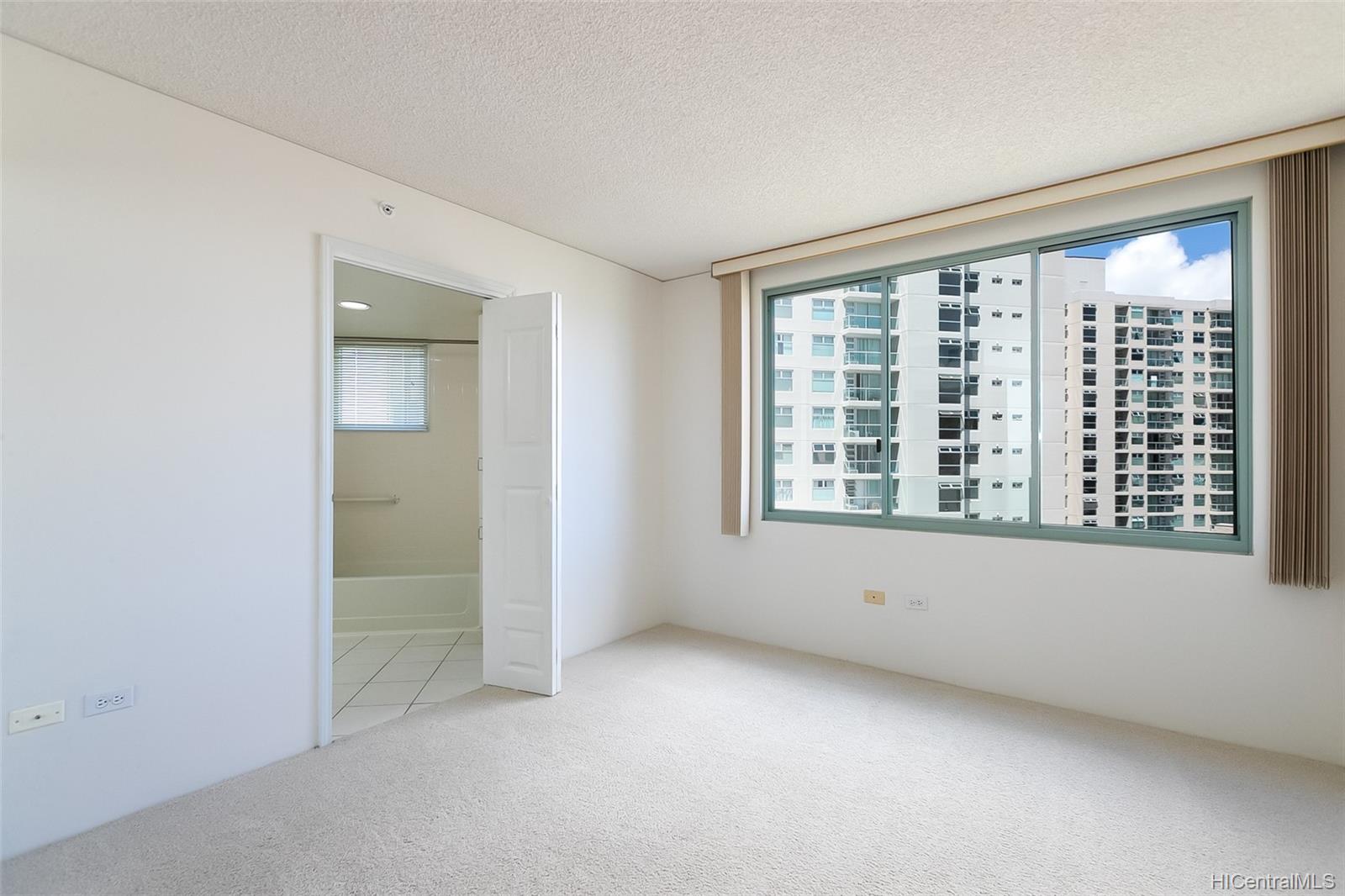 1314 Kalakaua Avenue  Unit 912