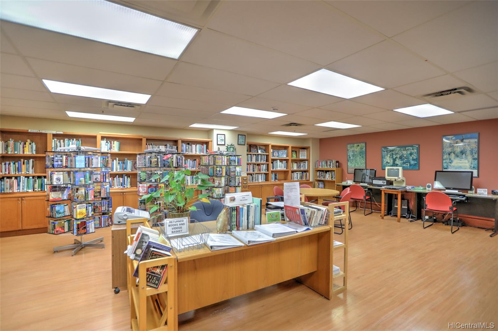 1314 Kalakaua Avenue  Unit 912