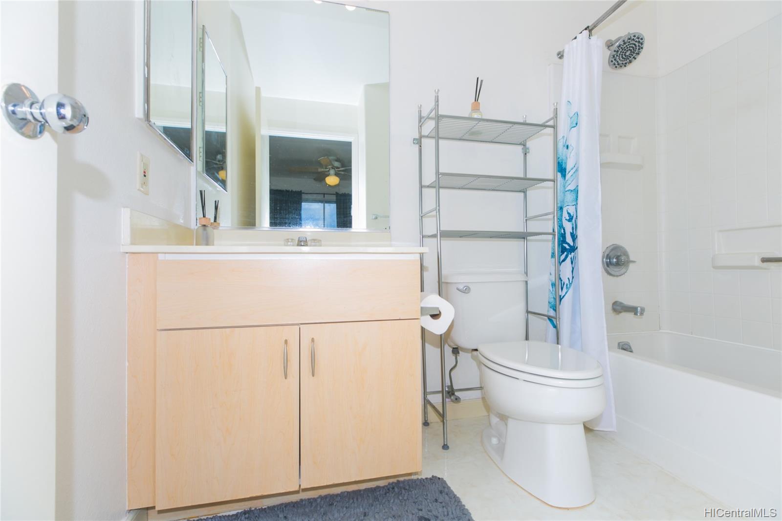 95-1037 Kaapeha Street  Unit 258