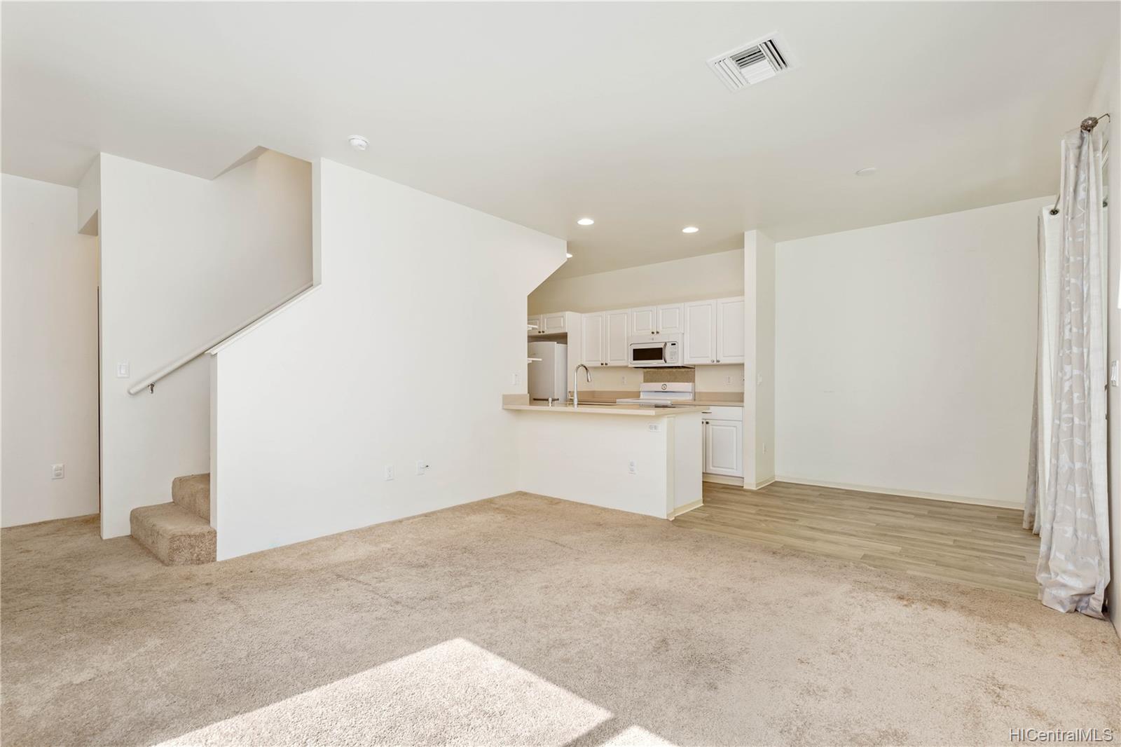 91-6221 Kapolei Parkway  Unit 430