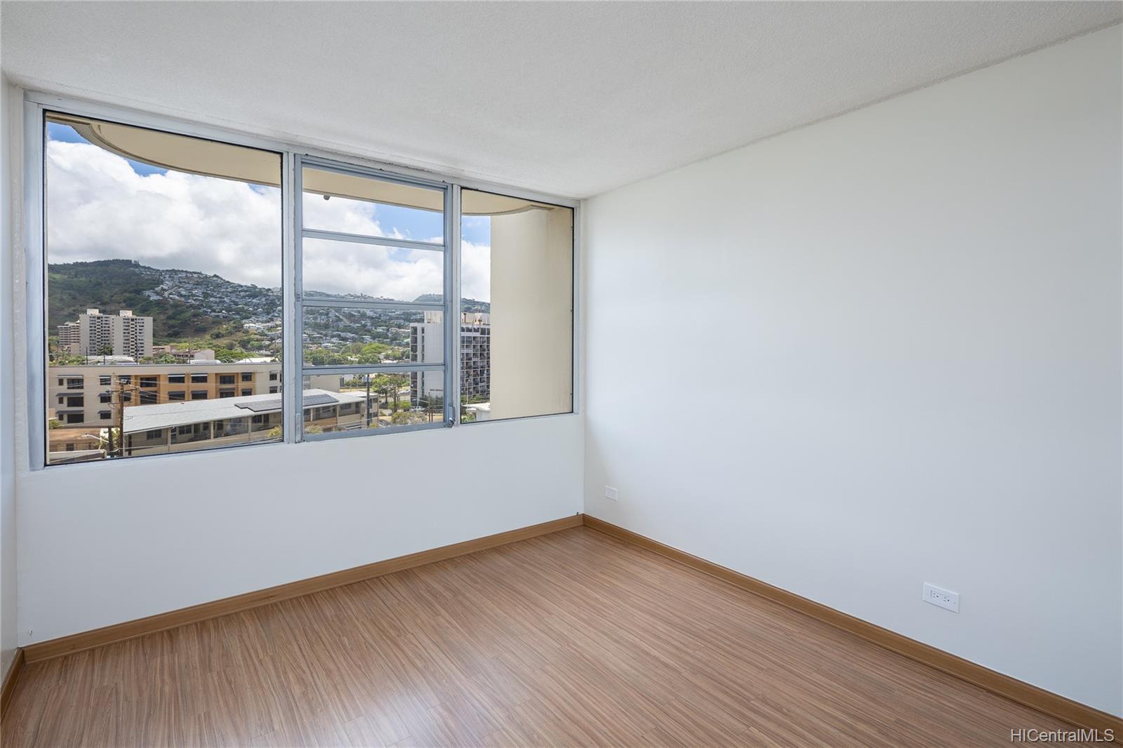 2825 S King Street  Unit 704