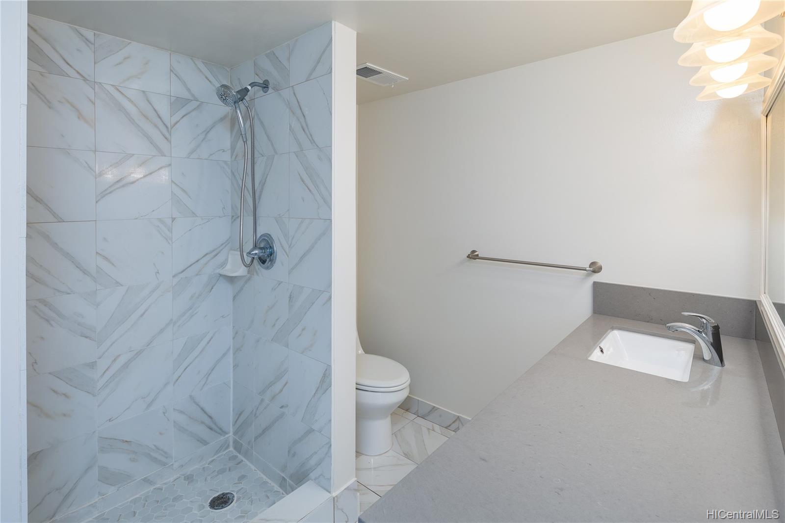 2825 S King Street  Unit 704