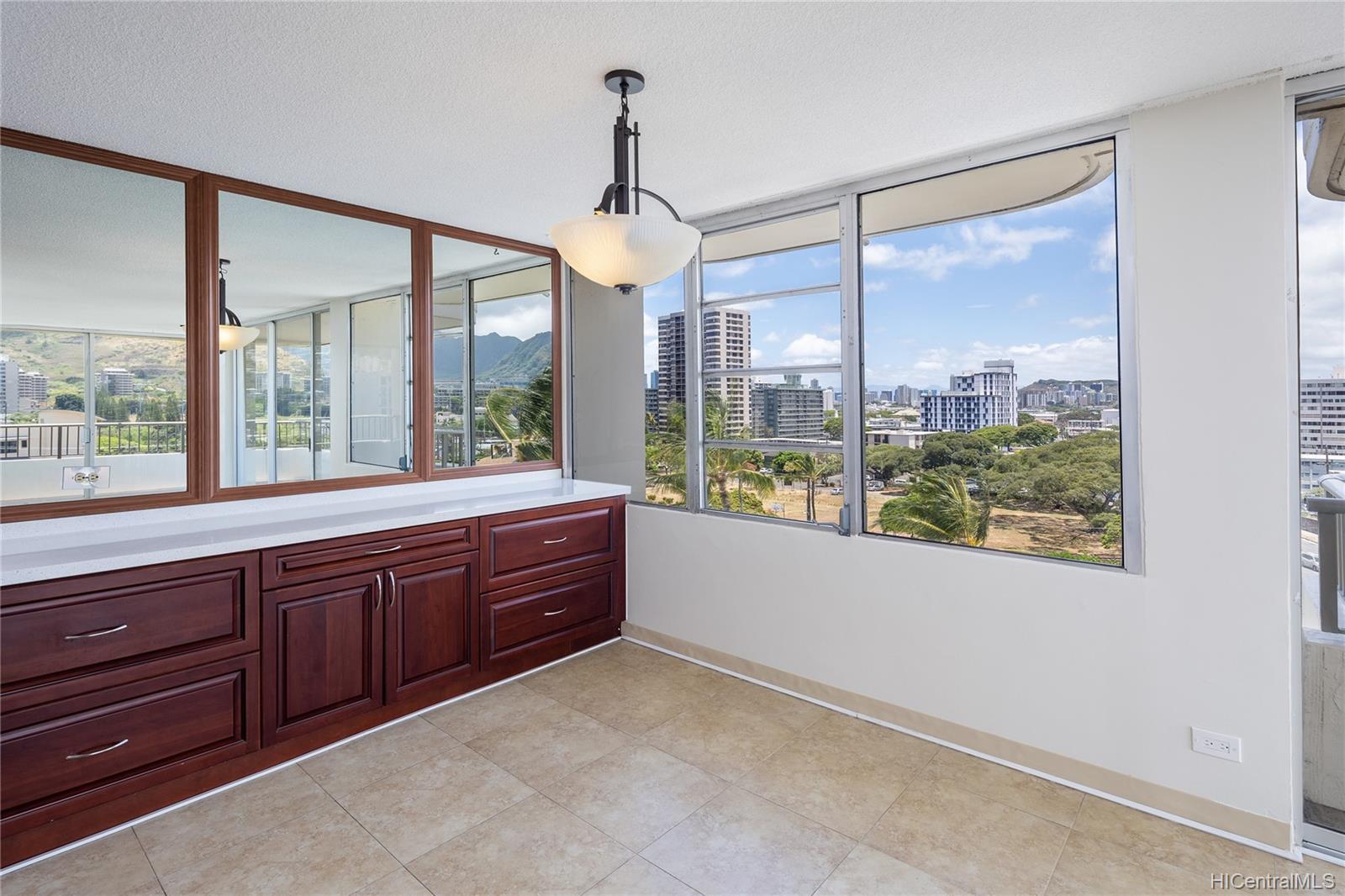 2825 S King Street  Unit 704