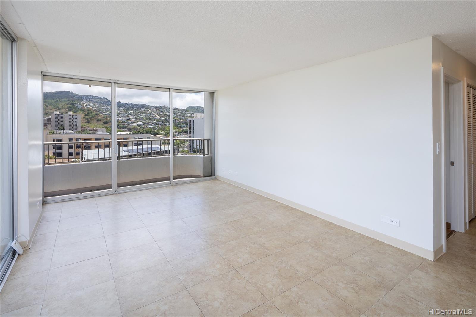 2825 S King Street  Unit 704