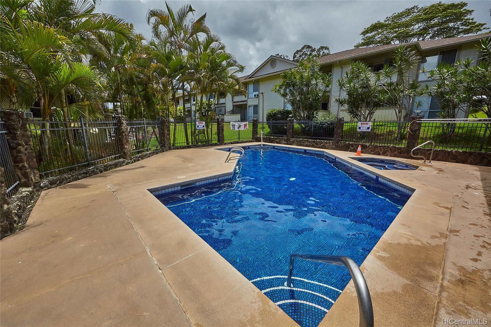 95-510 Wikao Street  Unit L204