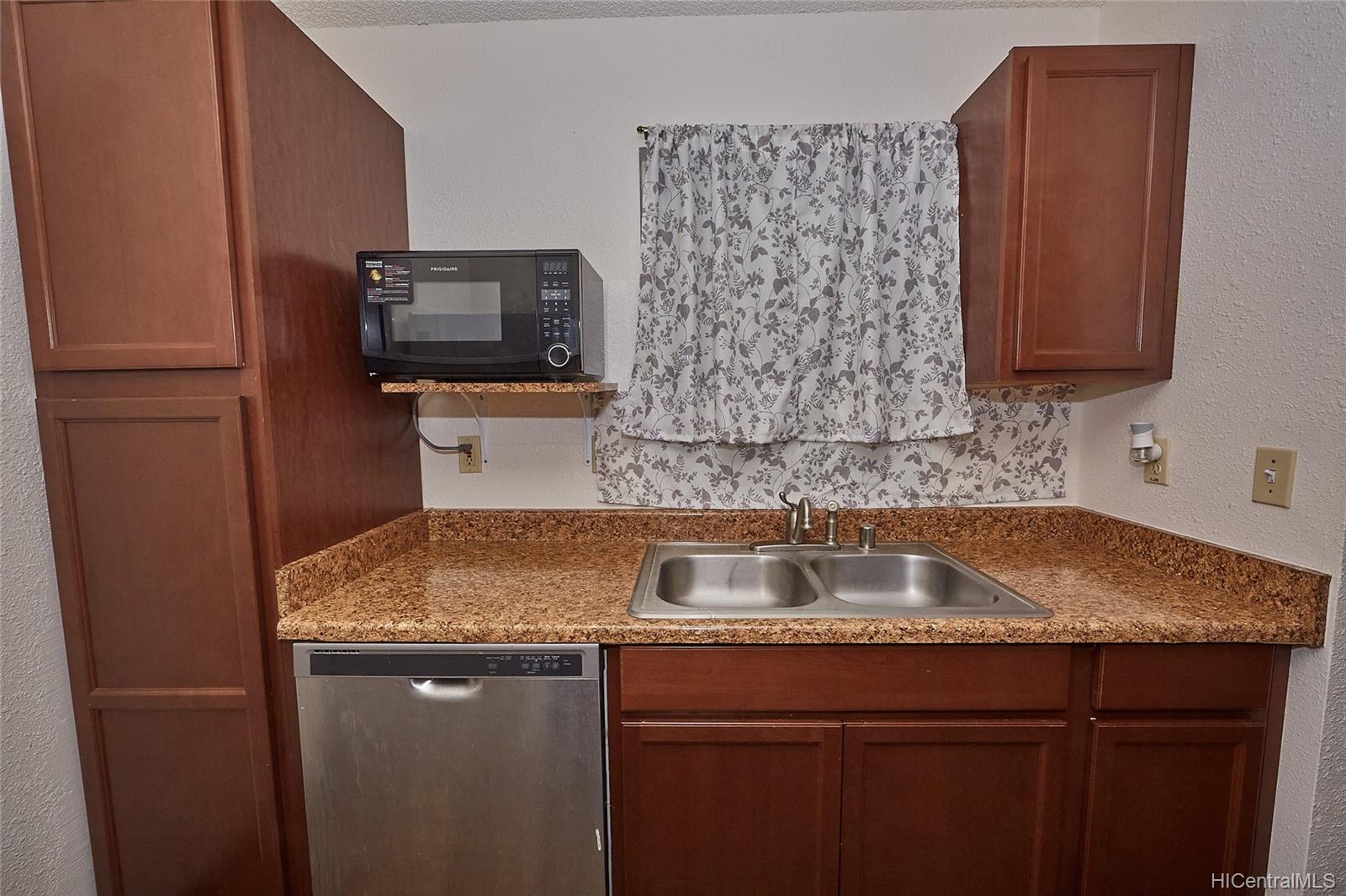 95-510 Wikao Street  Unit L204