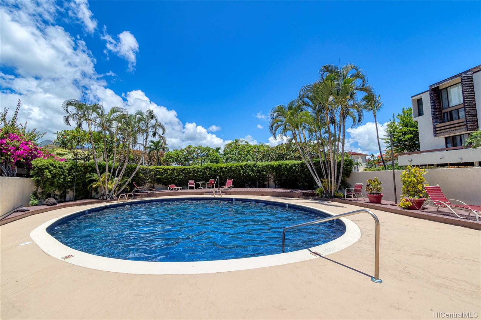 1015 Aoloa Place  Unit 243