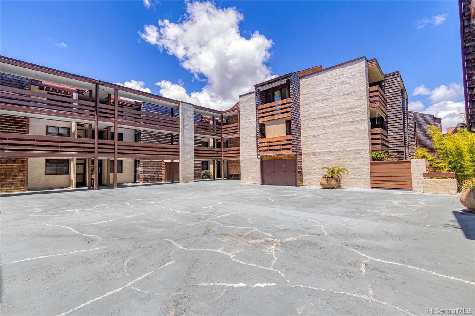 1015 Aoloa Place  Unit 243