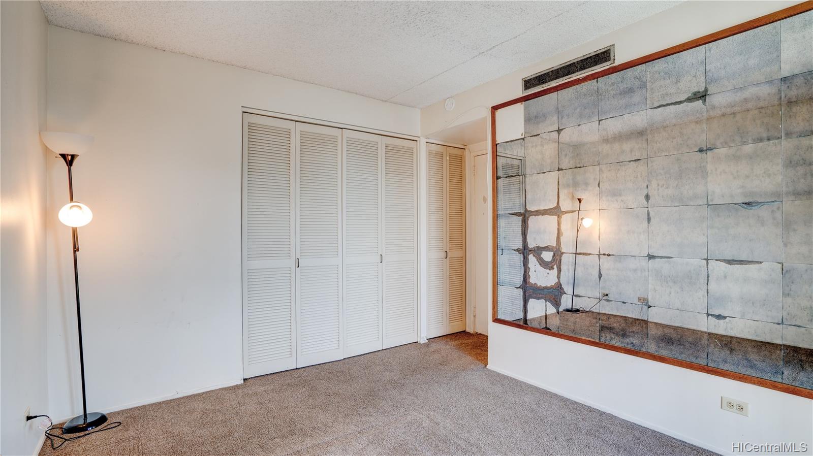 225 Queen Street  Unit 20D